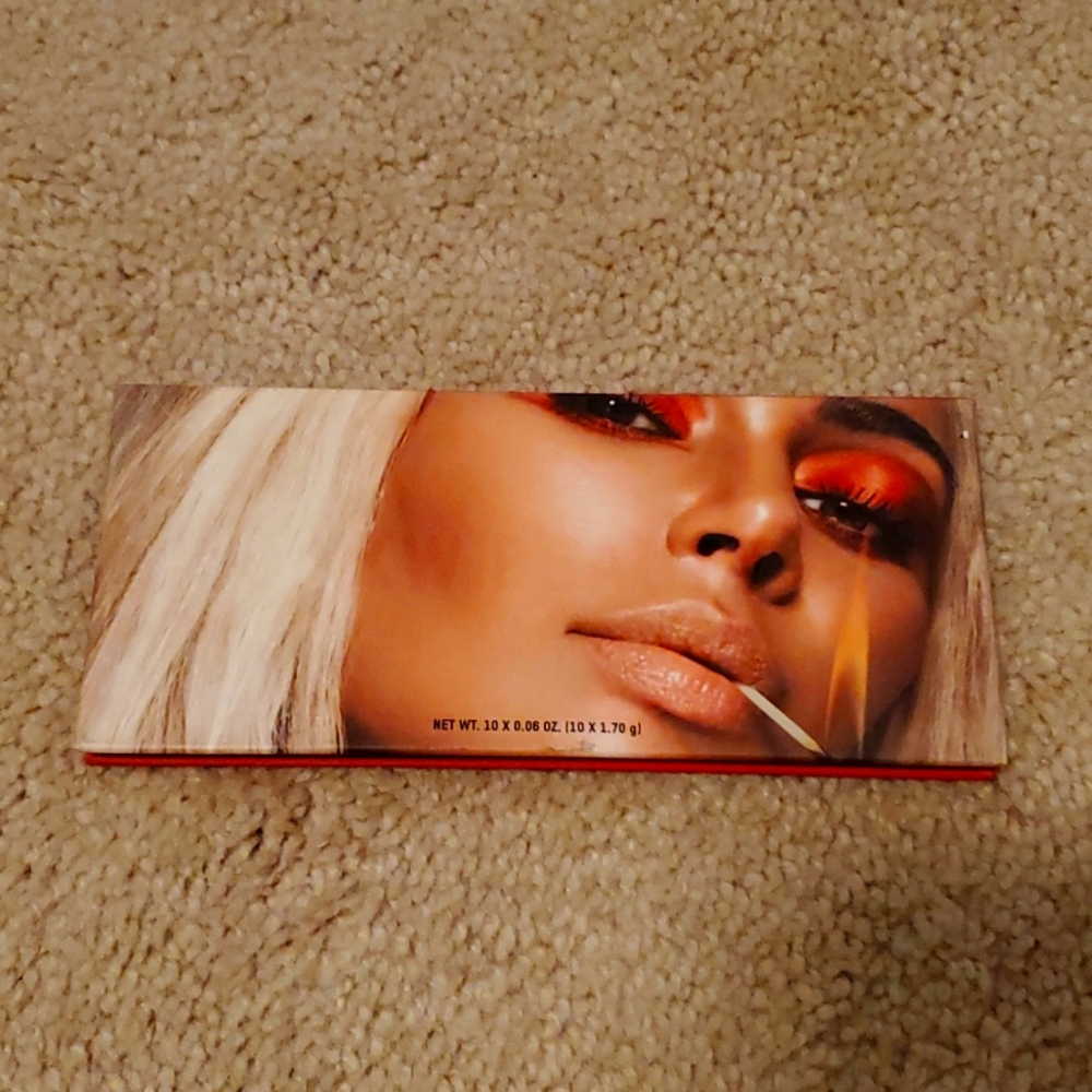KKW BEAUTY SOOO FIRE